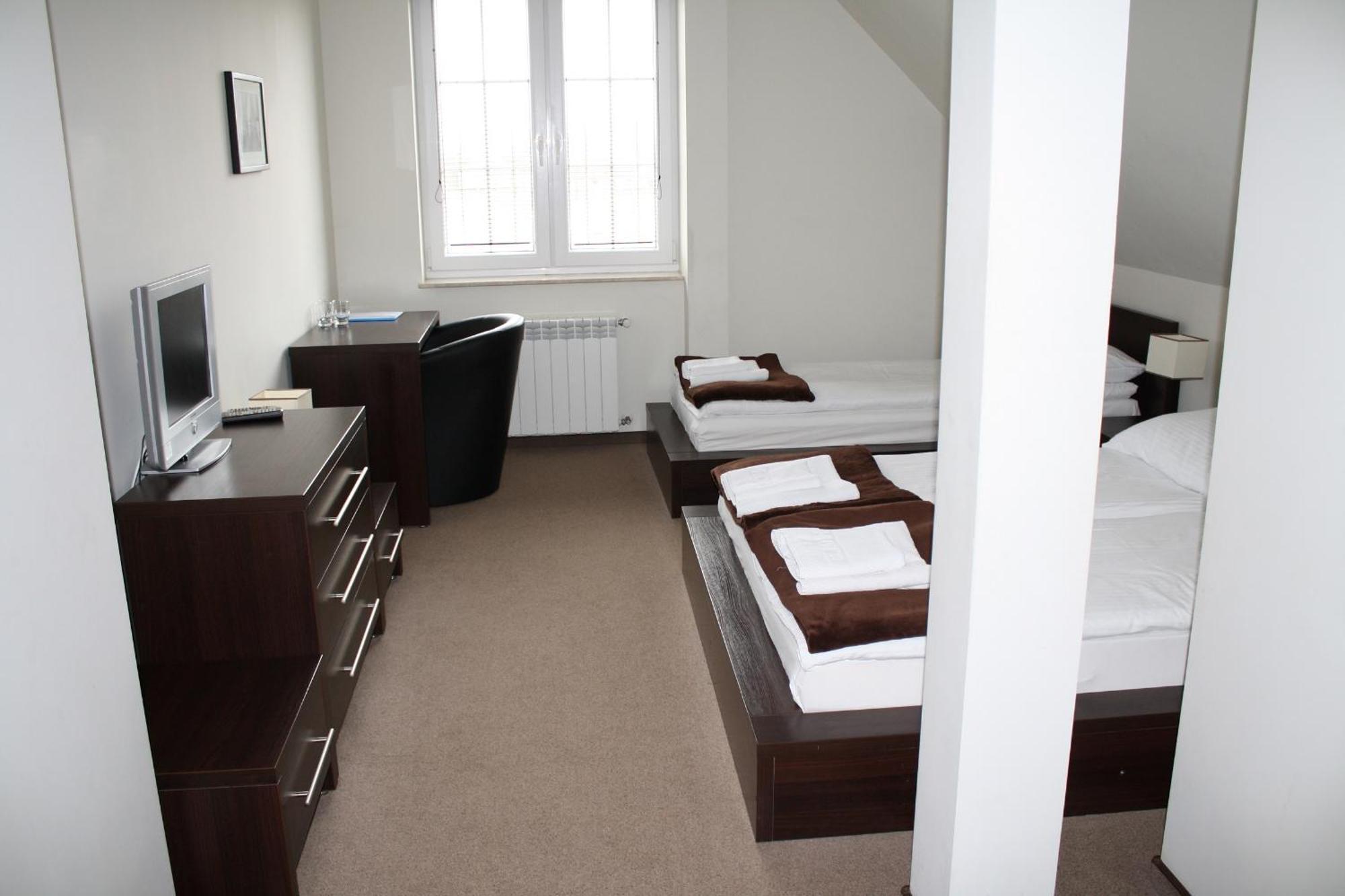 Marina Gorklo - Zurawi Kat Hotel Kamer foto