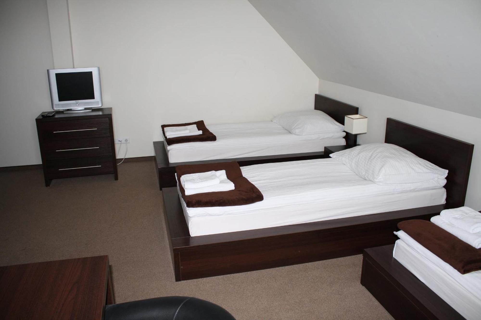 Marina Gorklo - Zurawi Kat Hotel Kamer foto