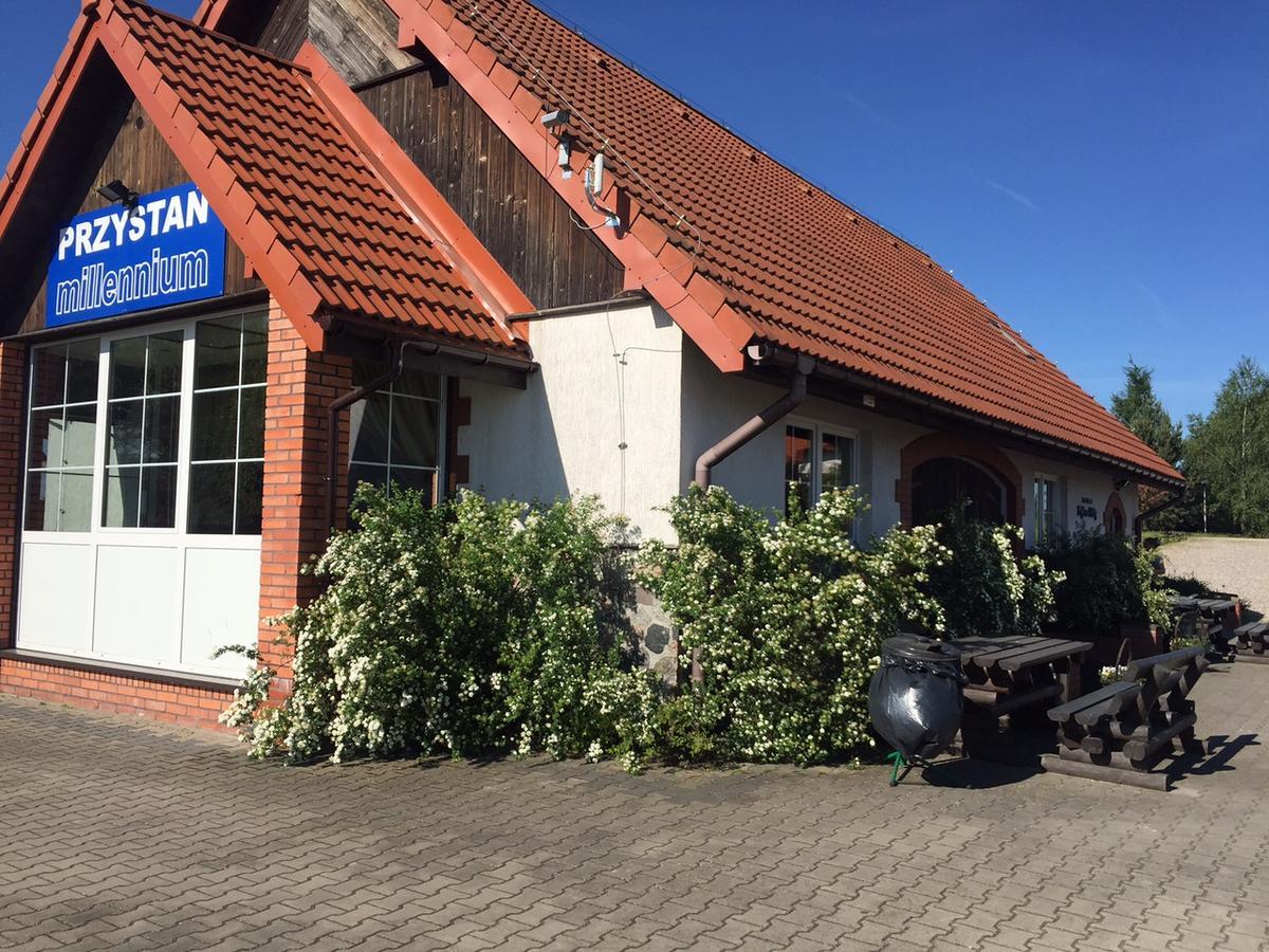 Marina Gorklo - Zurawi Kat Hotel Buitenkant foto